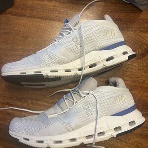 On Cloudnova (size 11) Men's White and Blue Sneakers
